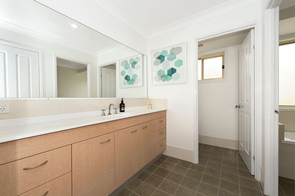 4 Silver Sedge Way, Upper Coomera QLD 4209, Upper Coomera - Thumbnail 8