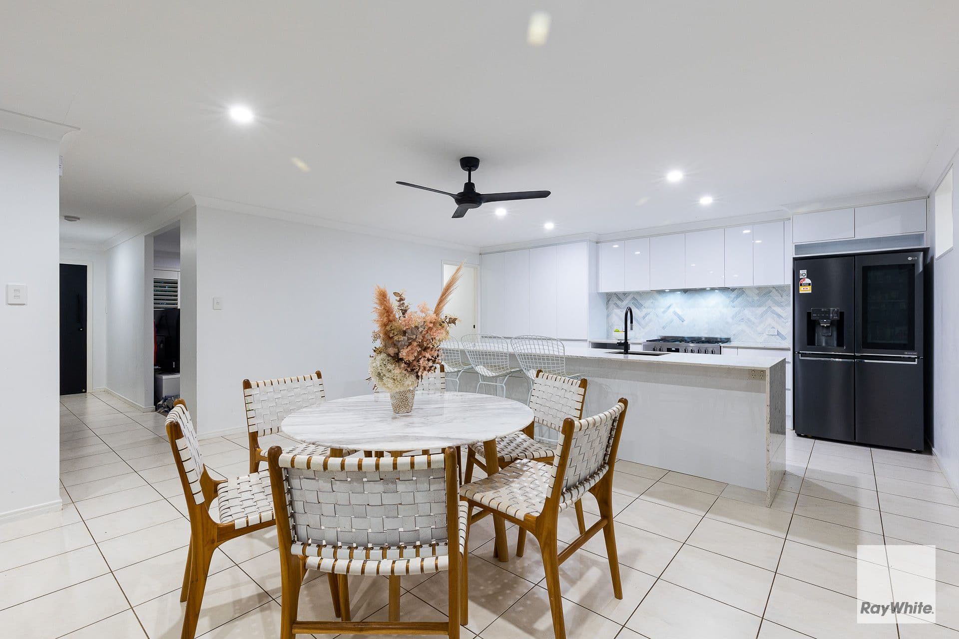 8 Torello Crescent, Victoria Point QLD 4165, Victoria Point - Thumbnail 2