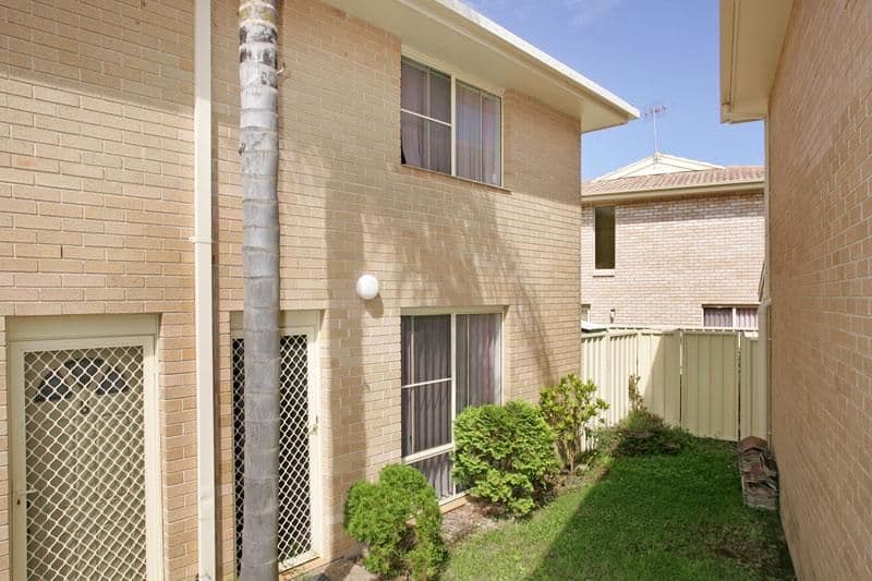 10-11 Richmond Close, BATEAU BAY NSW 2261, Bateau Bay - Image 1