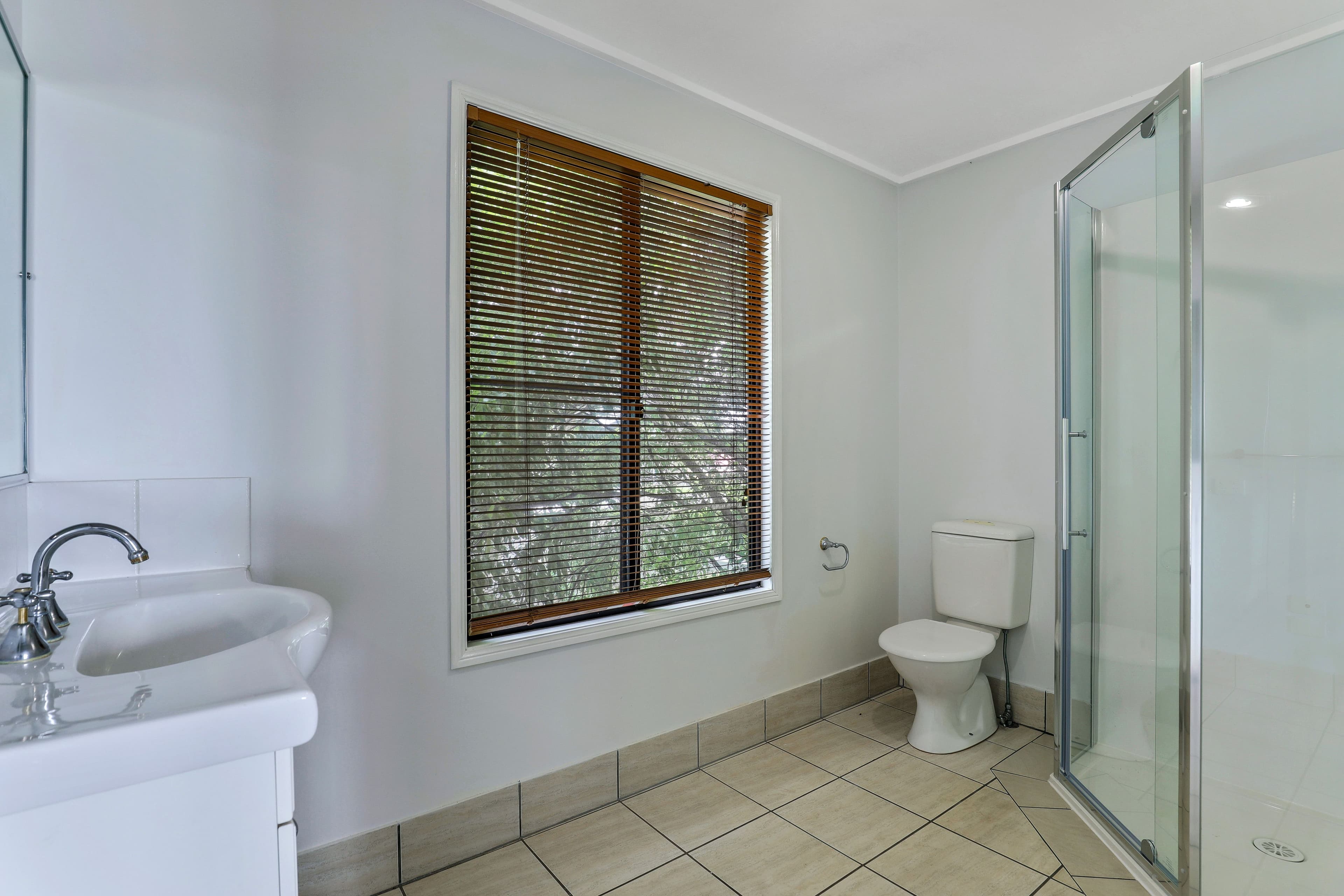 13 Mary Street, Mount Lofty QLD 4350, Mount Lofty - Thumbnail 8