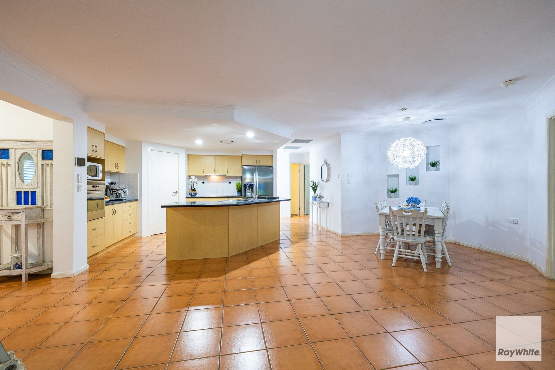 40 Lowe Circuit, Redland Bay QLD 4165, Redland Bay - Thumbnail 7