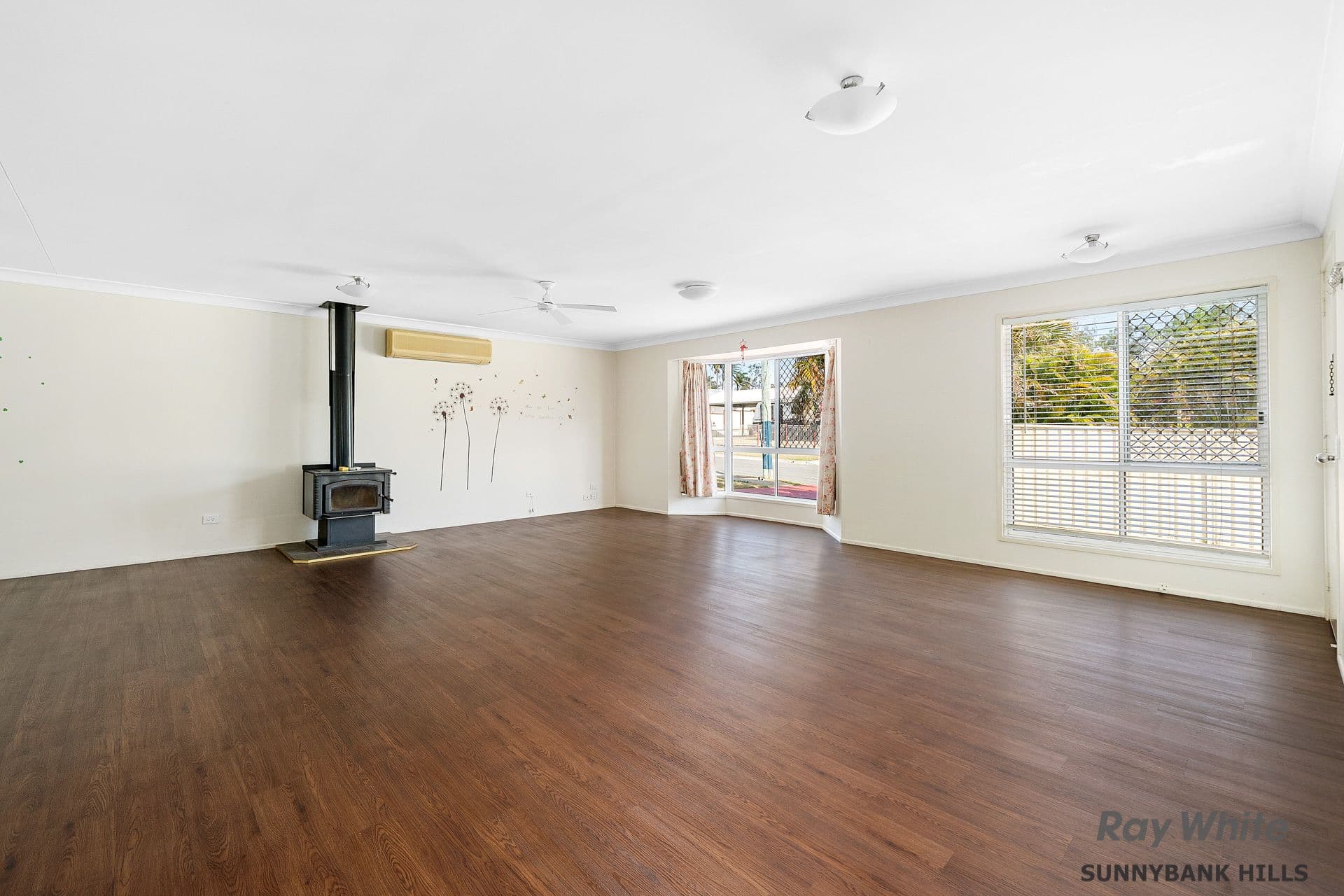 17 Watling Street, Hillcrest QLD 4118, Hillcrest - Thumbnail 3