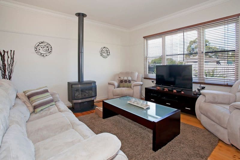 49 Oxford Street, WHITTINGTON VIC 3219, Whittington - Thumbnail 3