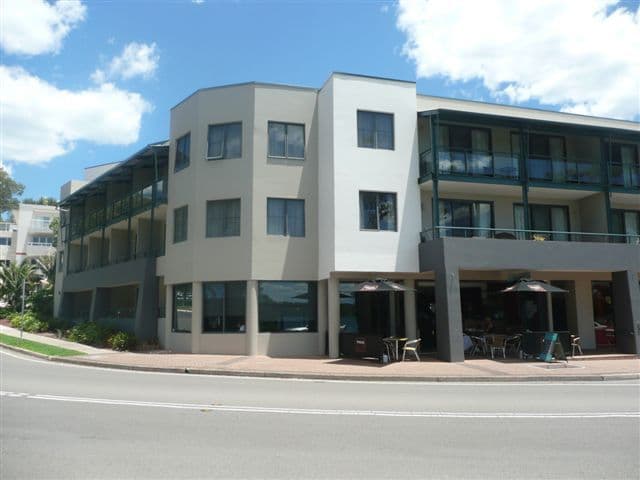 157 Brighton Avenue, Toronto - Image 1