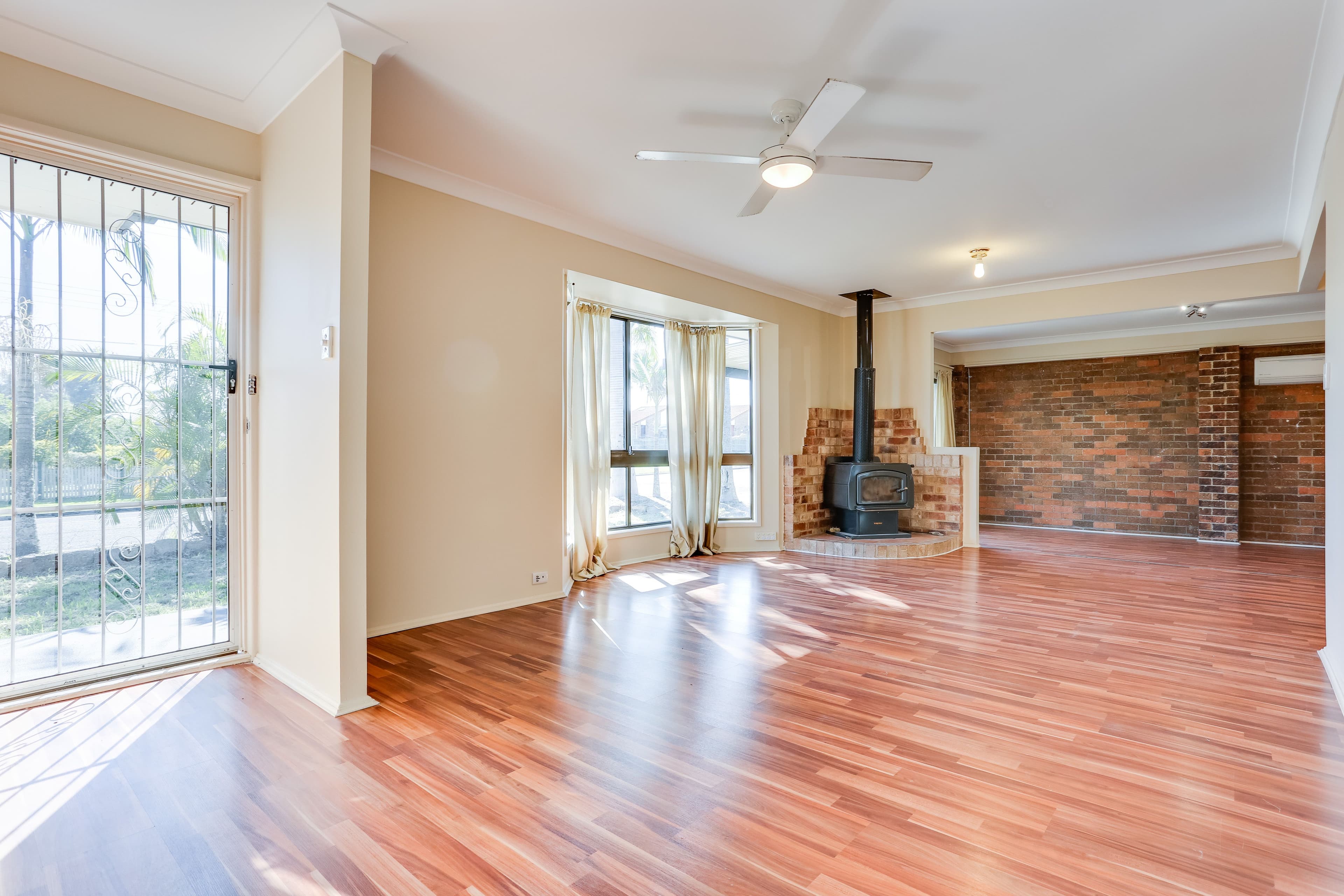 40 Henty Drive, Redbank Plains QLD 4301, Redbank Plains - Thumbnail 2