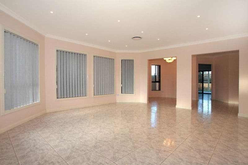 11 Flint Close, WEST HOXTON NSW 2171, West Hoxton - Thumbnail 2