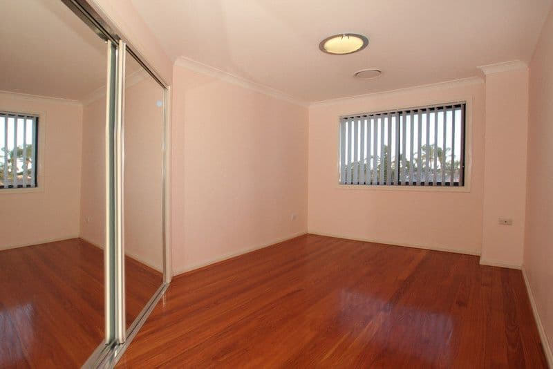 11 Flint Close, WEST HOXTON NSW 2171, West Hoxton - Thumbnail 8
