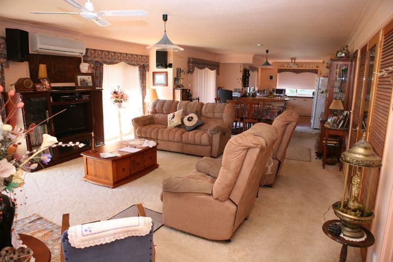 6 Emma Close, DALMENY NSW 2546, Dalmeny - Thumbnail 4