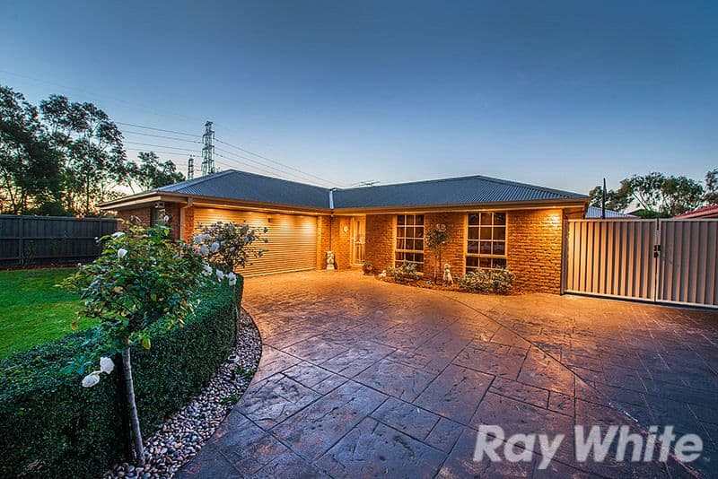 18 Breynia Way, Cranbourne West VIC 3977, Cranbourne West - Thumbnail 2