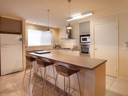11  Belah Court, THURGOONA NSW 2640, Thurgoona - Thumbnail 2