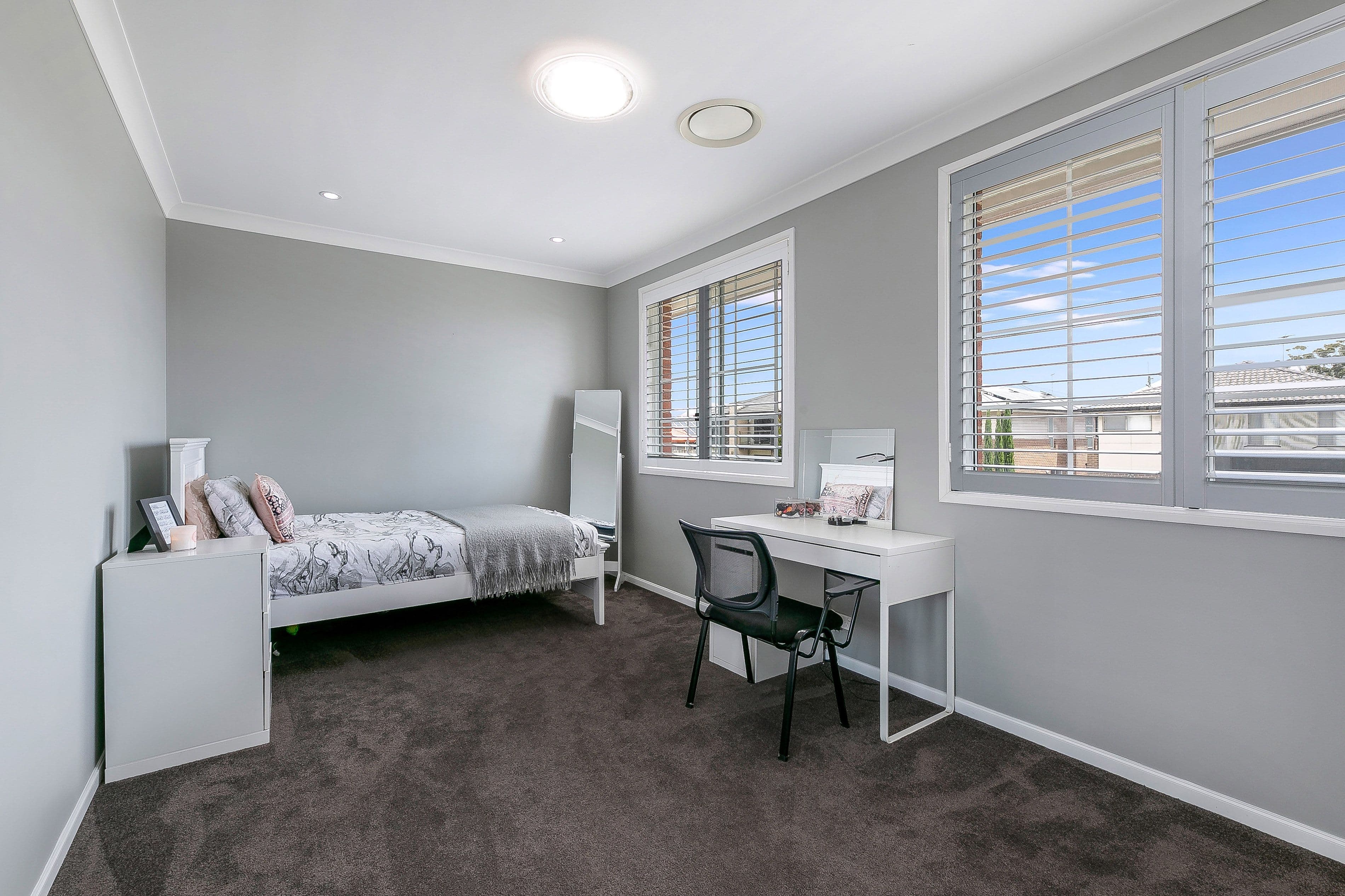 92 Jones Avenue, Potts Hill NSW 2143, Potts Hill - Thumbnail 8