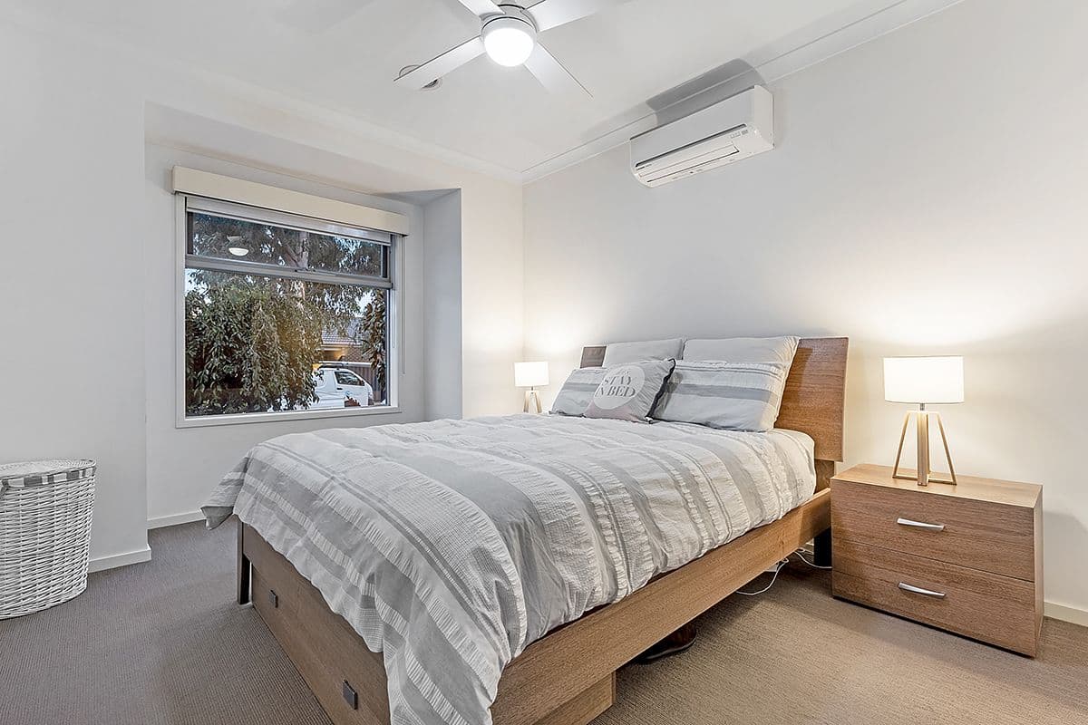 3 Woodgrove Street, Craigieburn VIC 3064, Craigieburn - Thumbnail 2