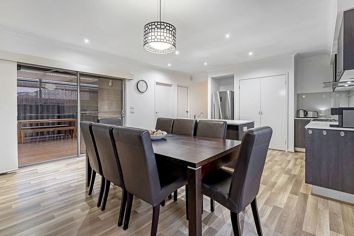 3 Woodgrove Street, Craigieburn VIC 3064, Craigieburn - Thumbnail 6