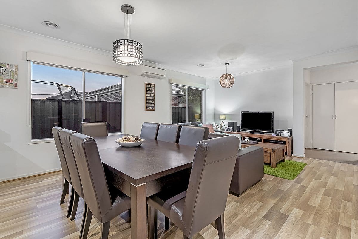 3 Woodgrove Street, Craigieburn VIC 3064, Craigieburn - Thumbnail 7