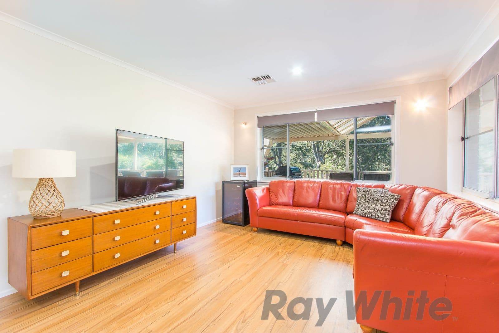 45 Park Street, Charlestown - Thumbnail 4