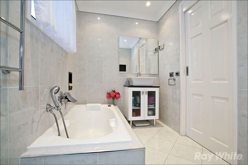 5 Wattleglade Court, WHEELERS HILL VIC 3150, Wheelers Hill - Thumbnail 8