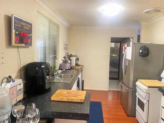 14 Beechcroft Place, Camillo WA 6111, Camillo - Thumbnail 4
