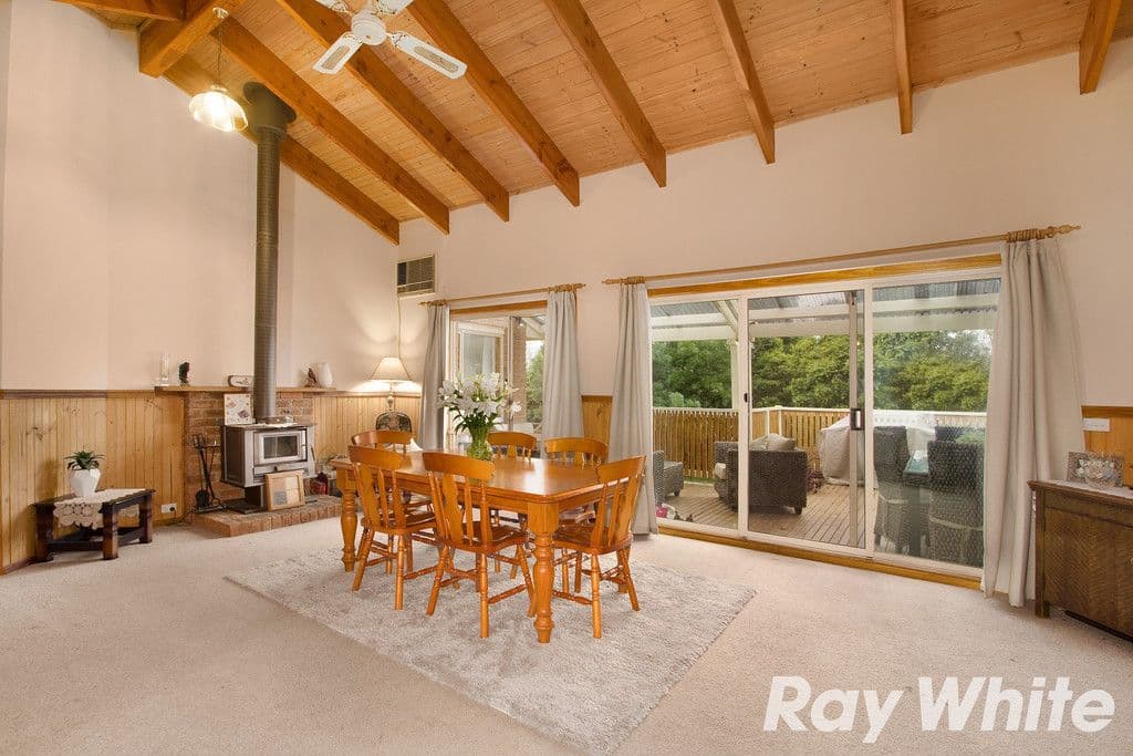 5 Dowd Court, Pakenham VIC 3810, Pakenham - Thumbnail 4