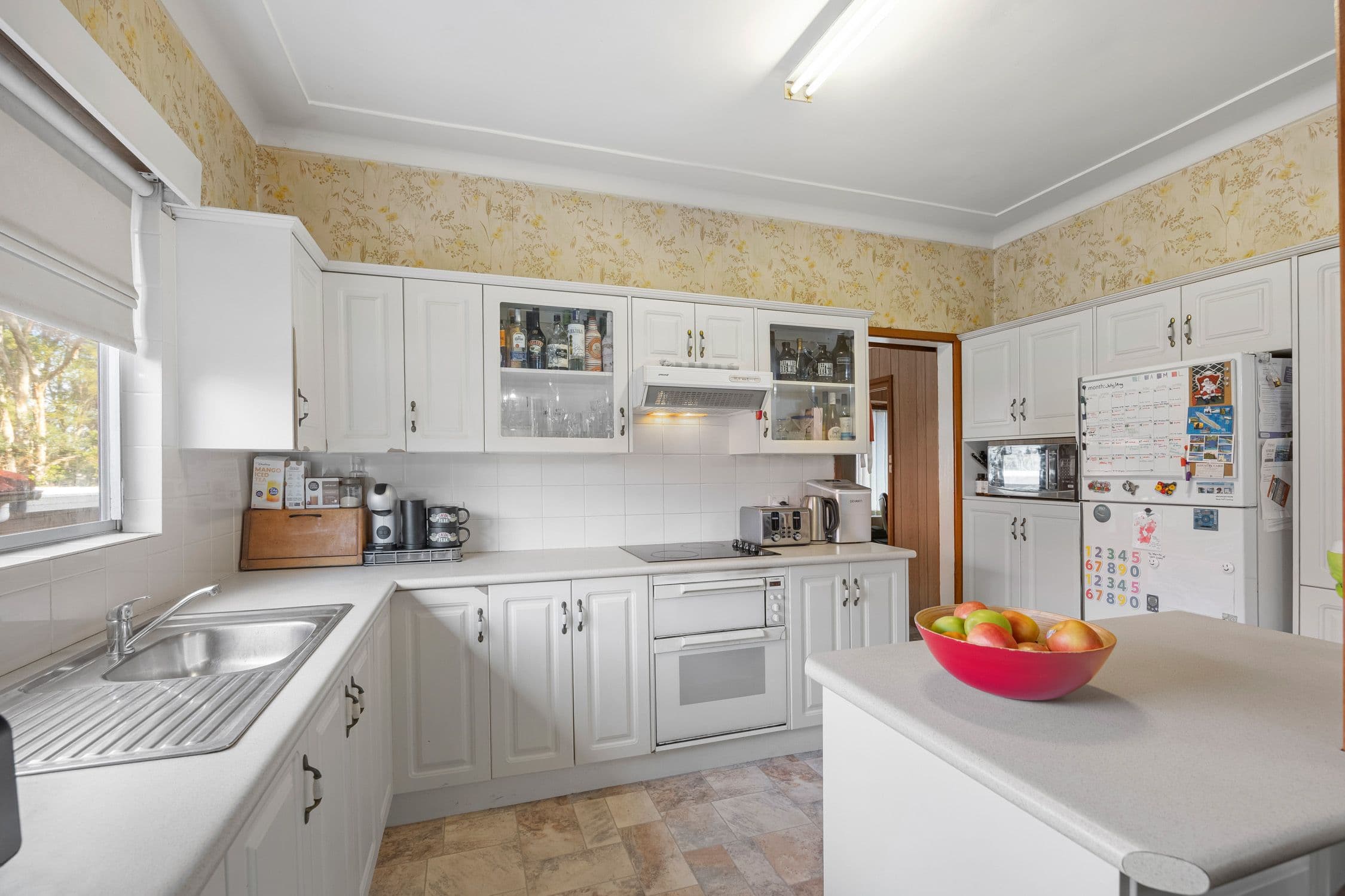 9 Hely Avenue, Fennell Bay NSW 2283, Fennell Bay - Thumbnail 3