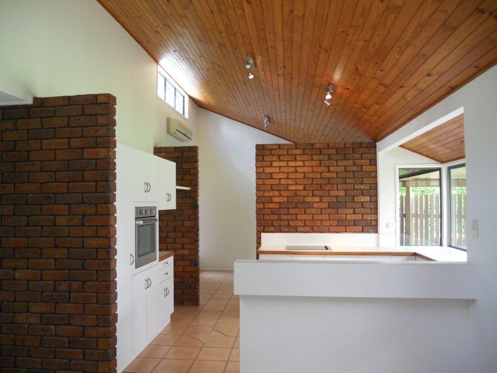 9 Lenesha Drive, ANDERGROVE QLD 4740, Andergrove - Thumbnail 4