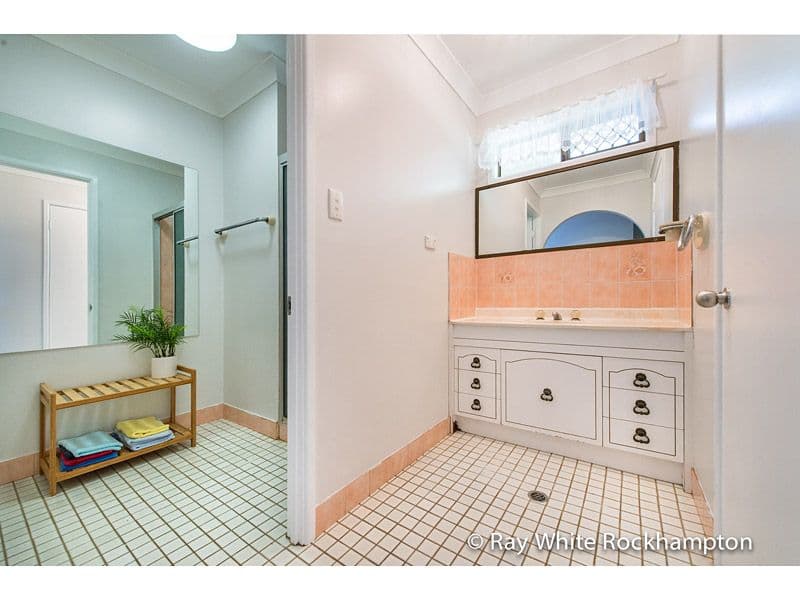 48 Agnew Avenue, Norman Gardens QLD 4701, Norman Gardens - Thumbnail 5
