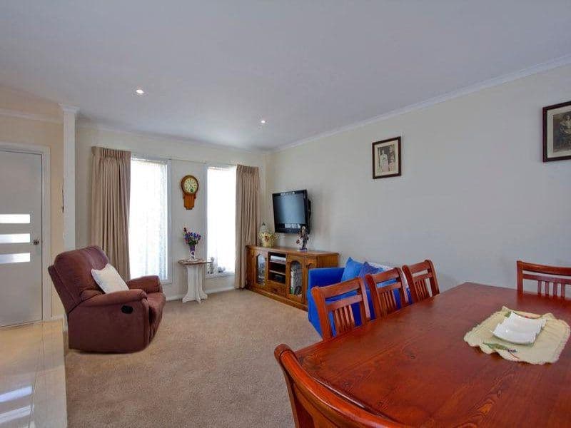 23 Hall Street, WHITE HILLS VIC 3550, White Hills - Thumbnail 3