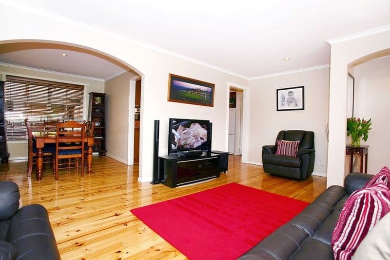 1  MELTON Grove, CROYDON VIC 3136, Croydon - Thumbnail 3