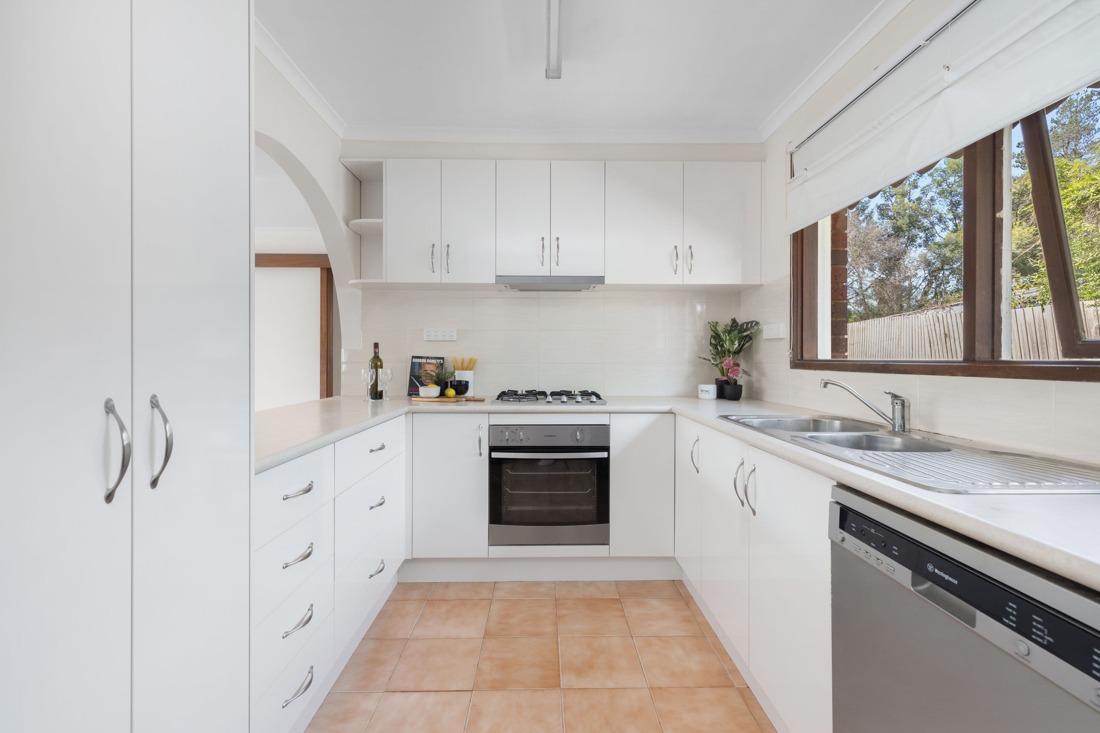 35 Upton Crescent, Narre Warren VIC 3805, Narre Warren - Thumbnail 4