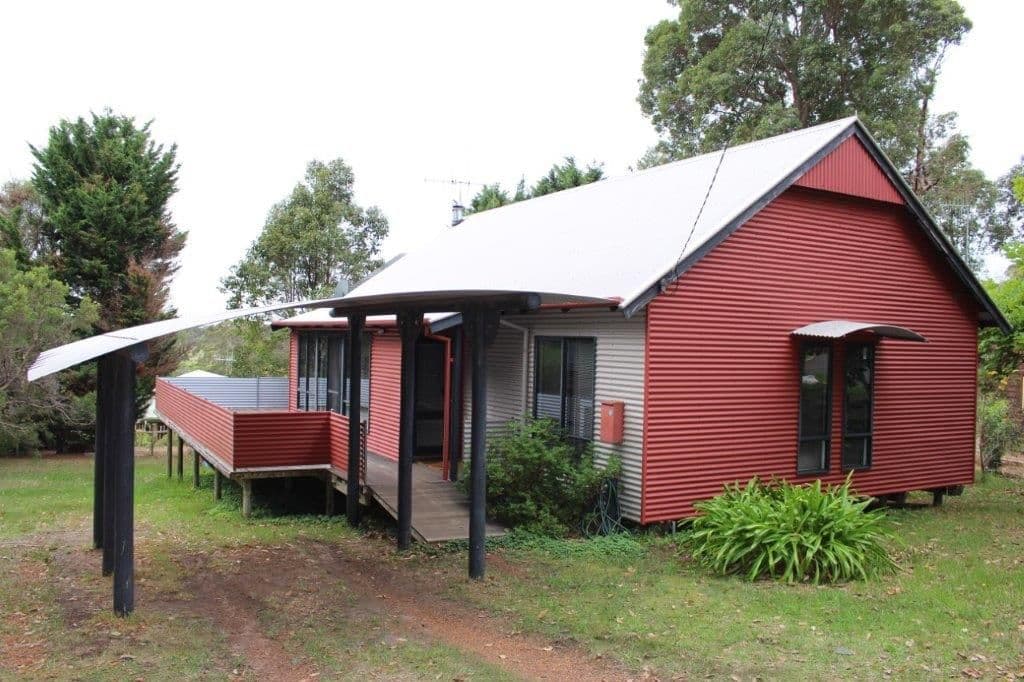 10 Powley Street, Denmark WA 6333, Denmark - Image 1