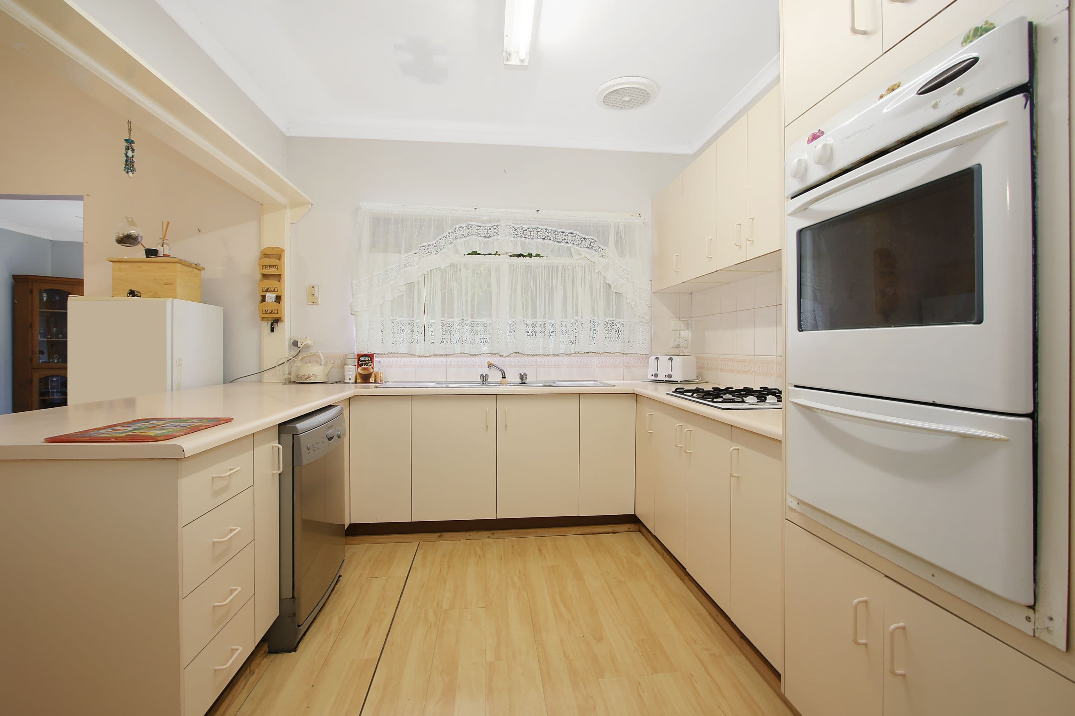 168 Clarke Street, Howlong NSW 2643, Howlong - Thumbnail 2