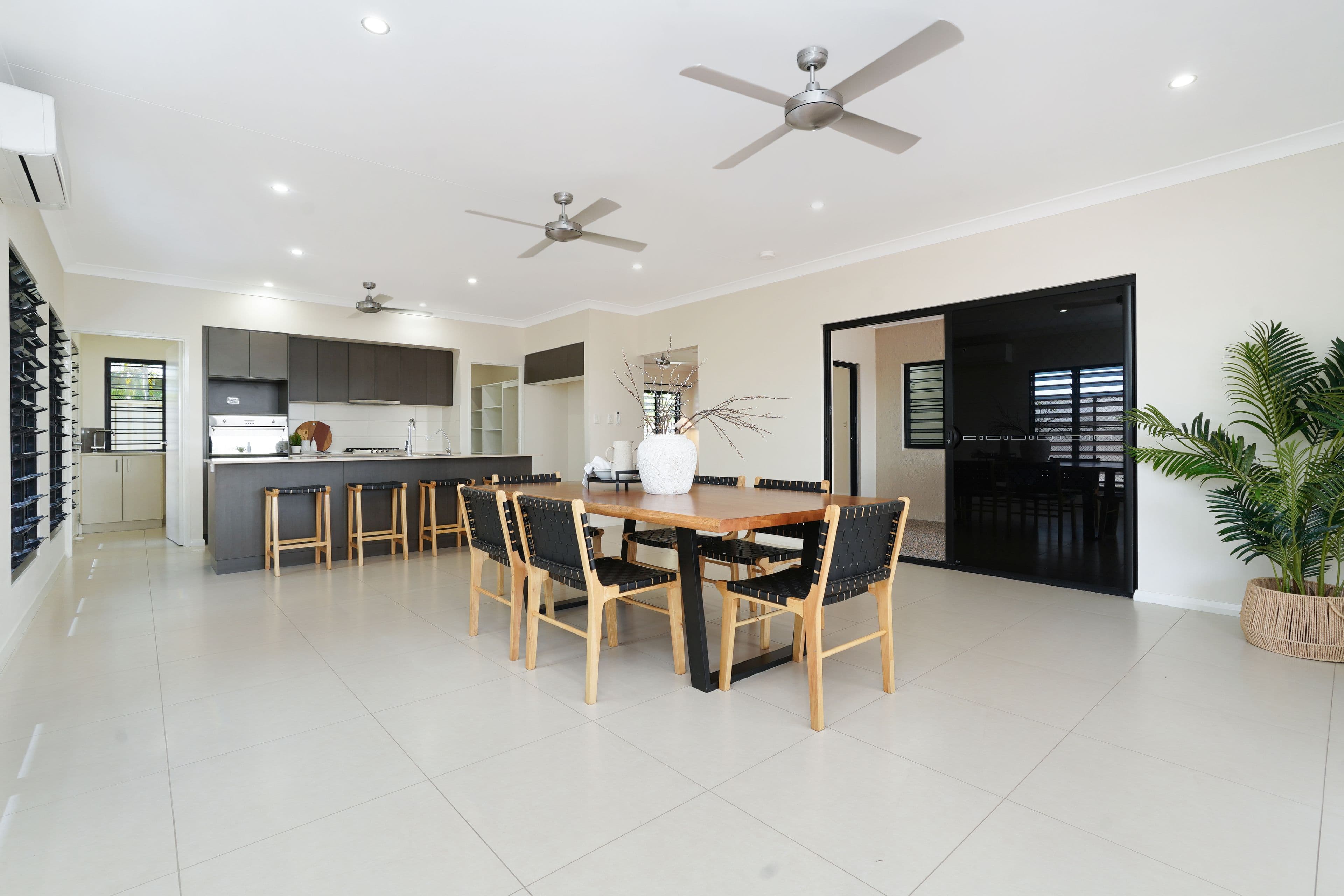 52 Gumunggwa Street, Lyons NT 0810, Lyons - Thumbnail 3