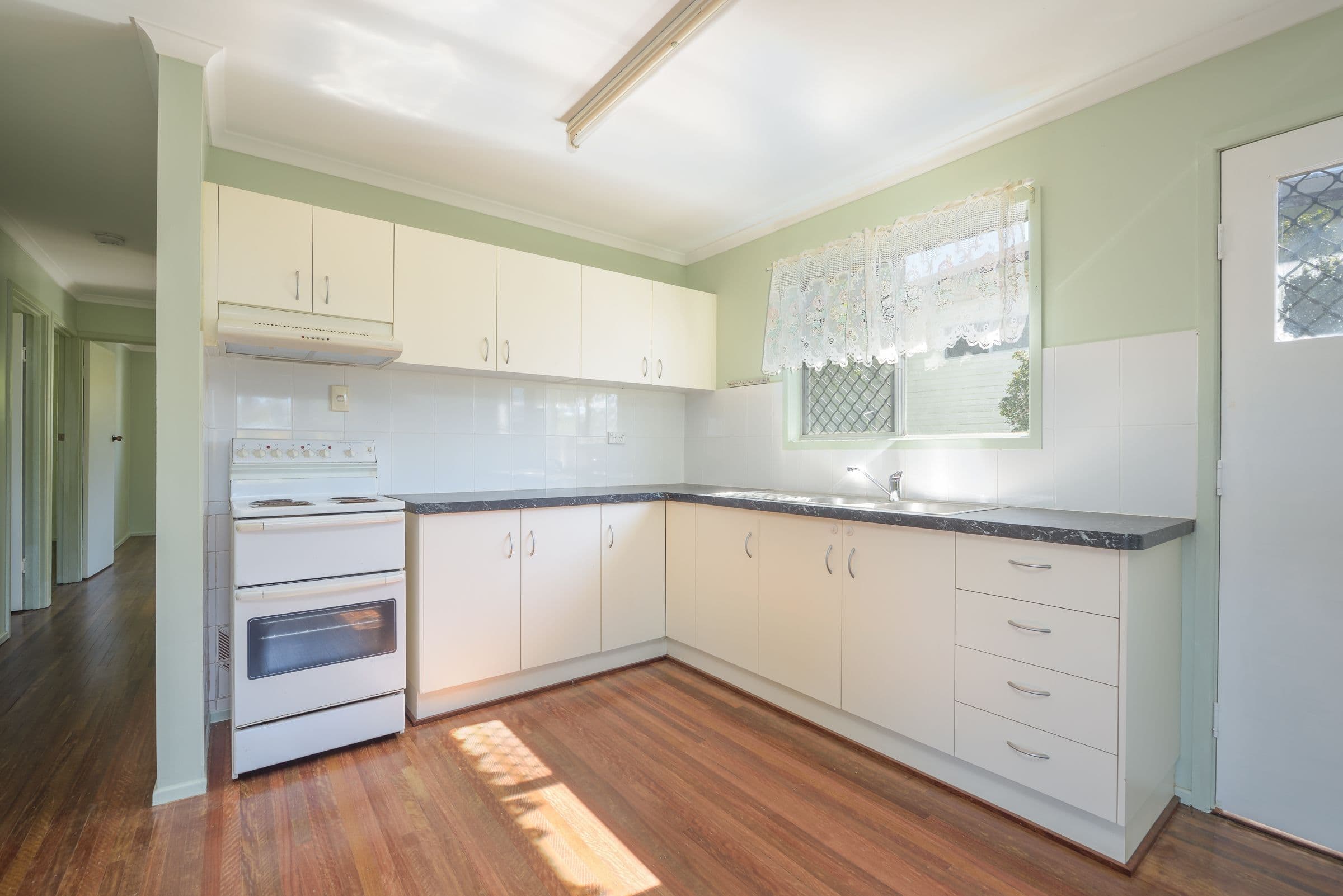31 Hibiscus Avenue, Kin Kora QLD 4680, Kin Kora - Thumbnail 3