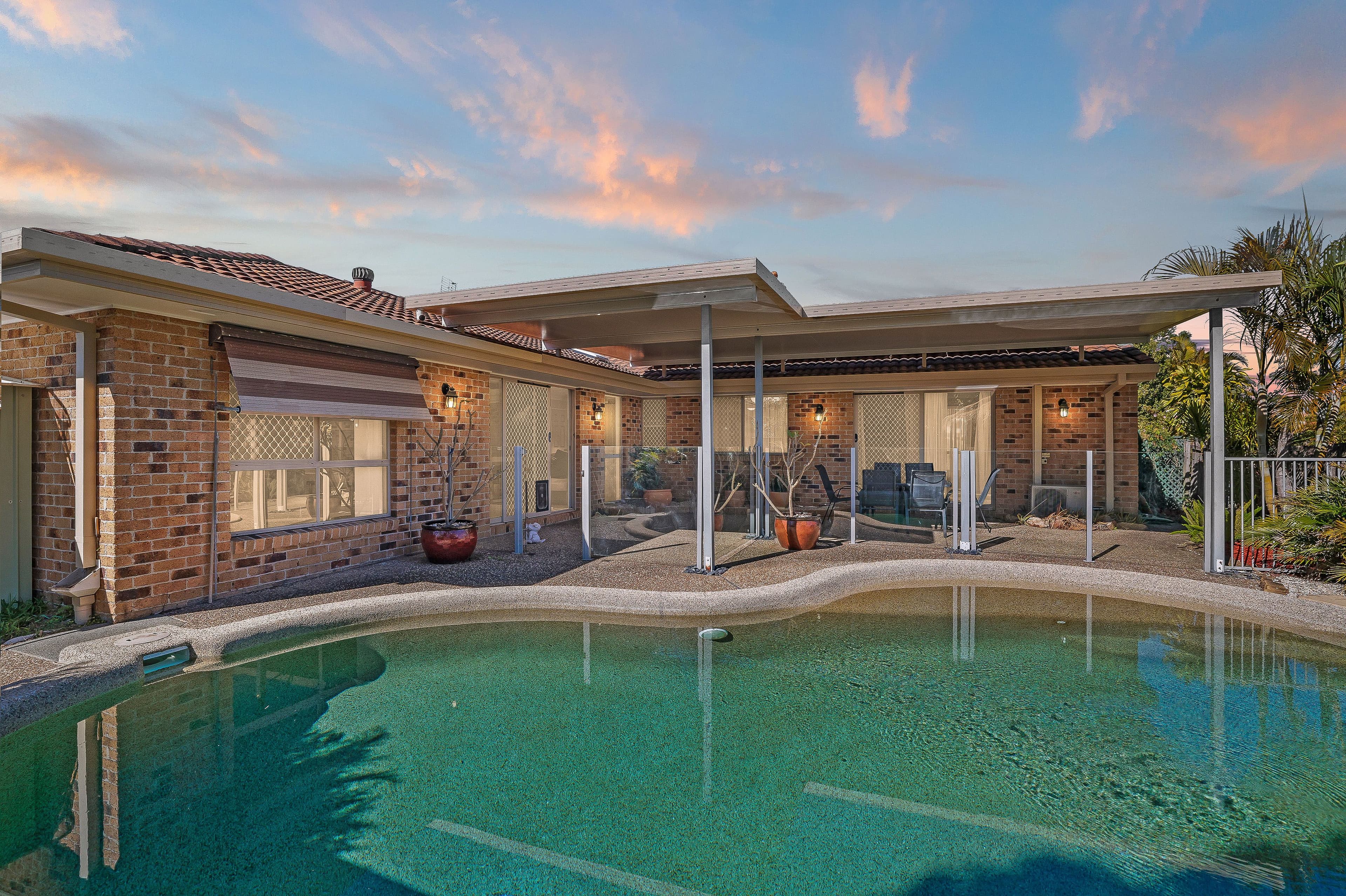 8 Singleton Court, Helensvale QLD 4212, Helensvale - Thumbnail 2