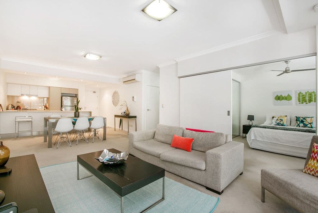 53 Darrambal Street, Surfers Paradise QLD 4217, Surfers Paradise - Image 1