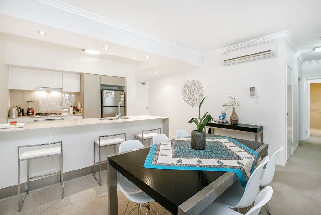 53 Darrambal Street, Surfers Paradise QLD 4217, Surfers Paradise - Thumbnail 8