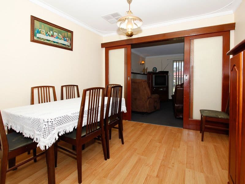 17 Lingfield Way, MORLEY WA 6062, Morley - Thumbnail 4