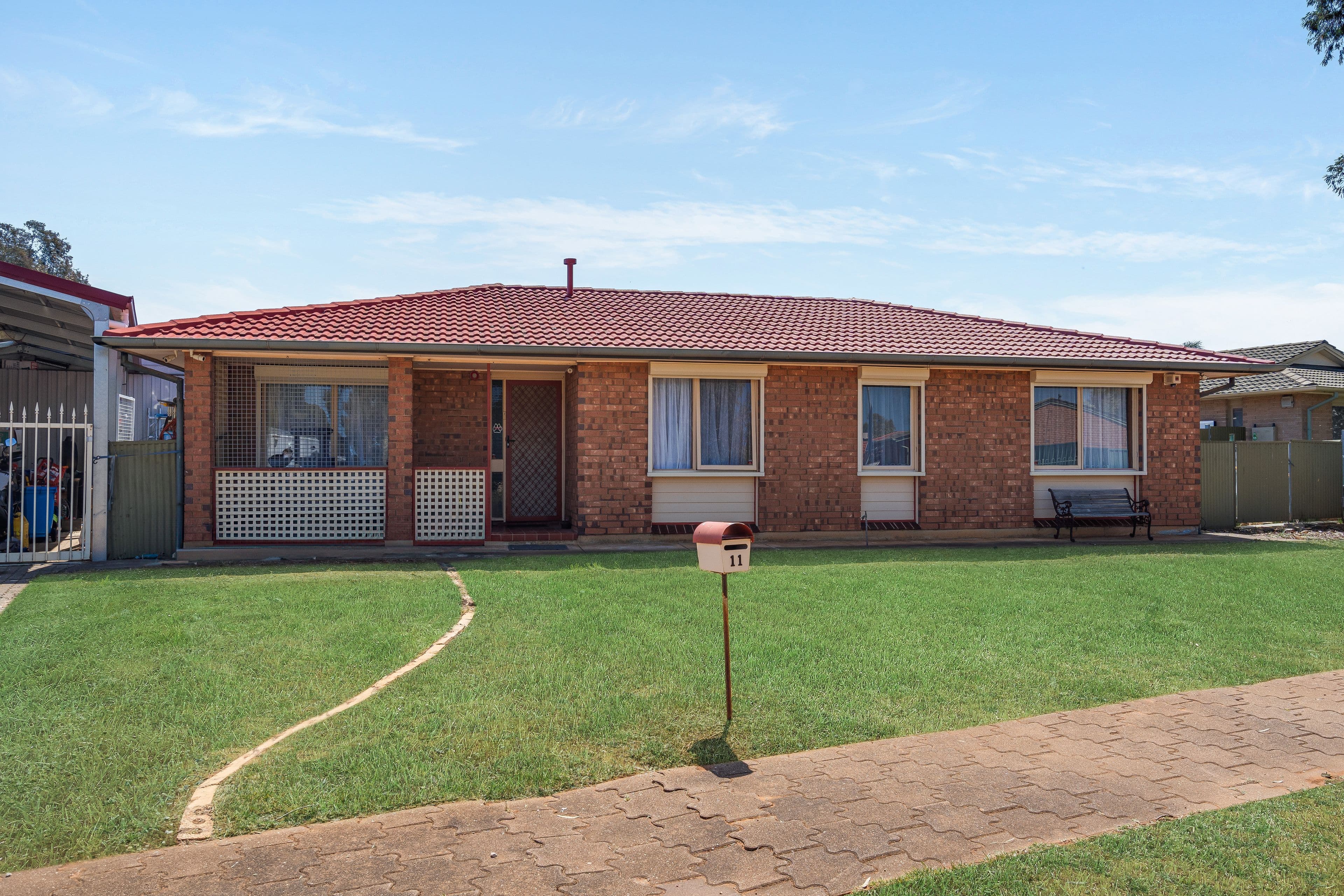 11 Laurel Crescent, Parafield Gardens SA 5107, Parafield Gardens - Thumbnail 3