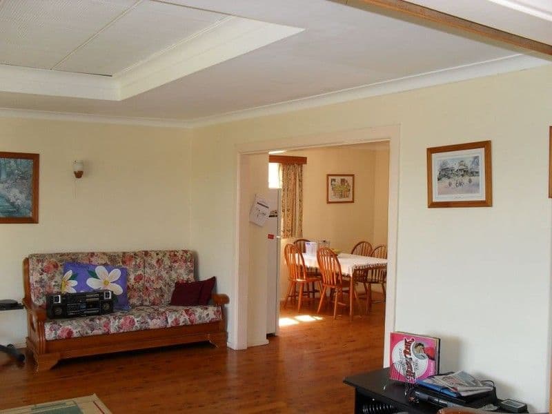 124 Lake Entrance Road, OAK FLATS NSW 2529, Oak Flats - Thumbnail 3