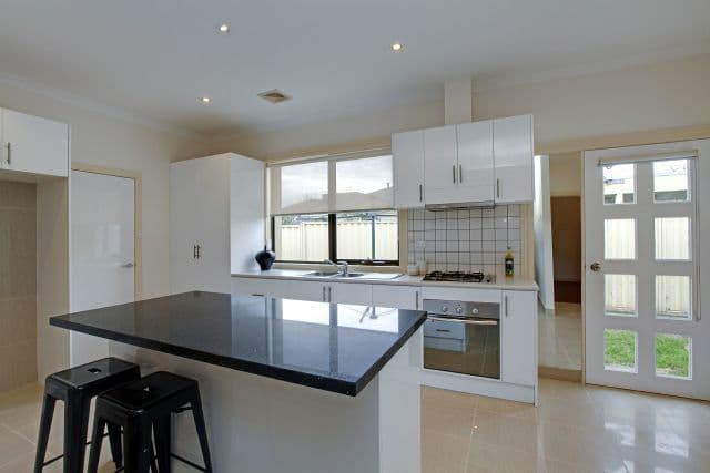 91 Royal Parade, Reservoir VIC 3073, Reservoir - Thumbnail 2