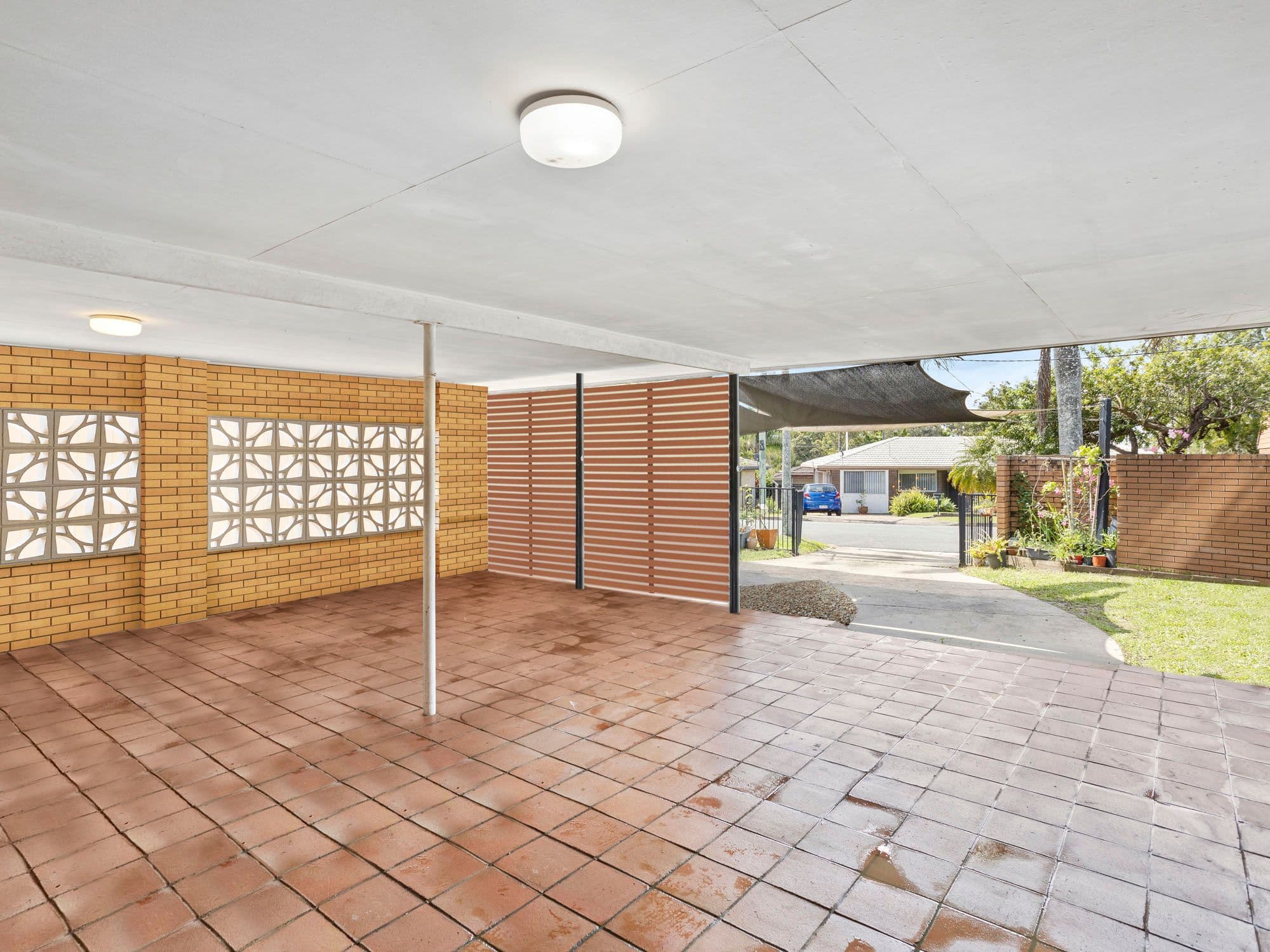 10 Jippi Avenue, Southport QLD 4215, Southport - Thumbnail 2