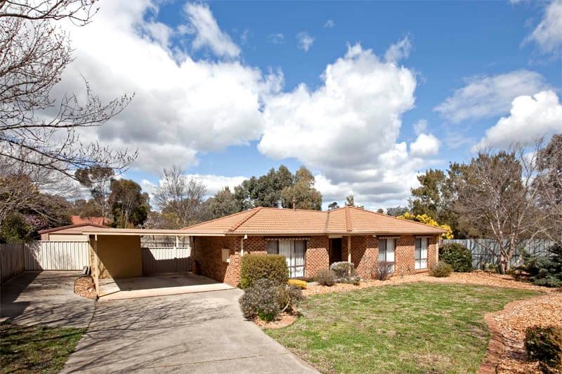 8 Ratcliffe Crescent, FLOREY ACT 2615, Florey - Image 1