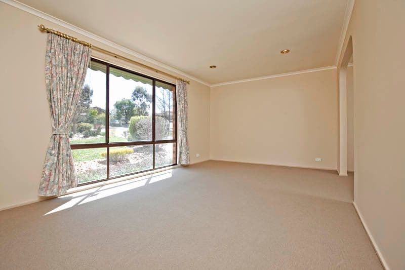 8 Ratcliffe Crescent, FLOREY ACT 2615, Florey - Thumbnail 2