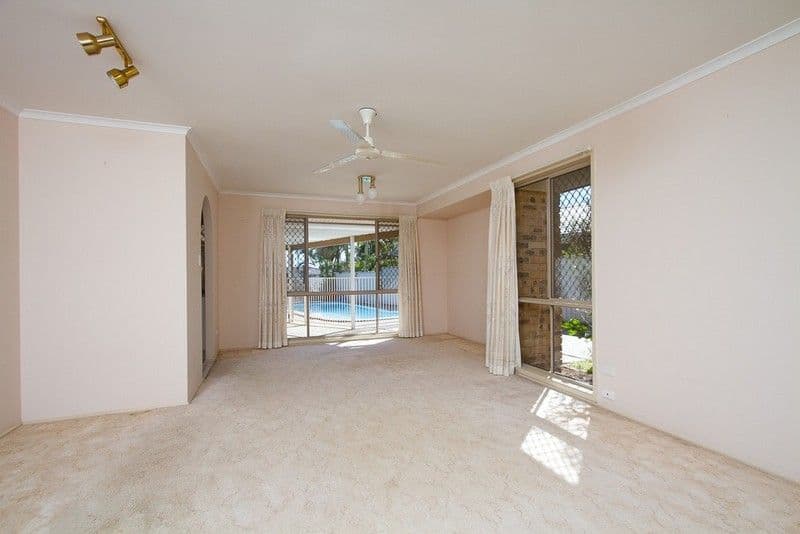70 Bienvenue Drive, CURRUMBIN WATERS QLD 4223, Currumbin Waters - Thumbnail 5