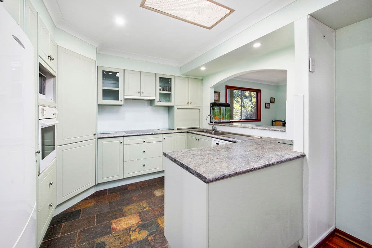 5 Baradine Place, Yarrawarrah NSW 2233, Yarrawarrah - Thumbnail 2