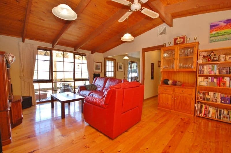 56 Falkingham Road, MOUNT EVELYN VIC 3796, Mount Evelyn - Thumbnail 3