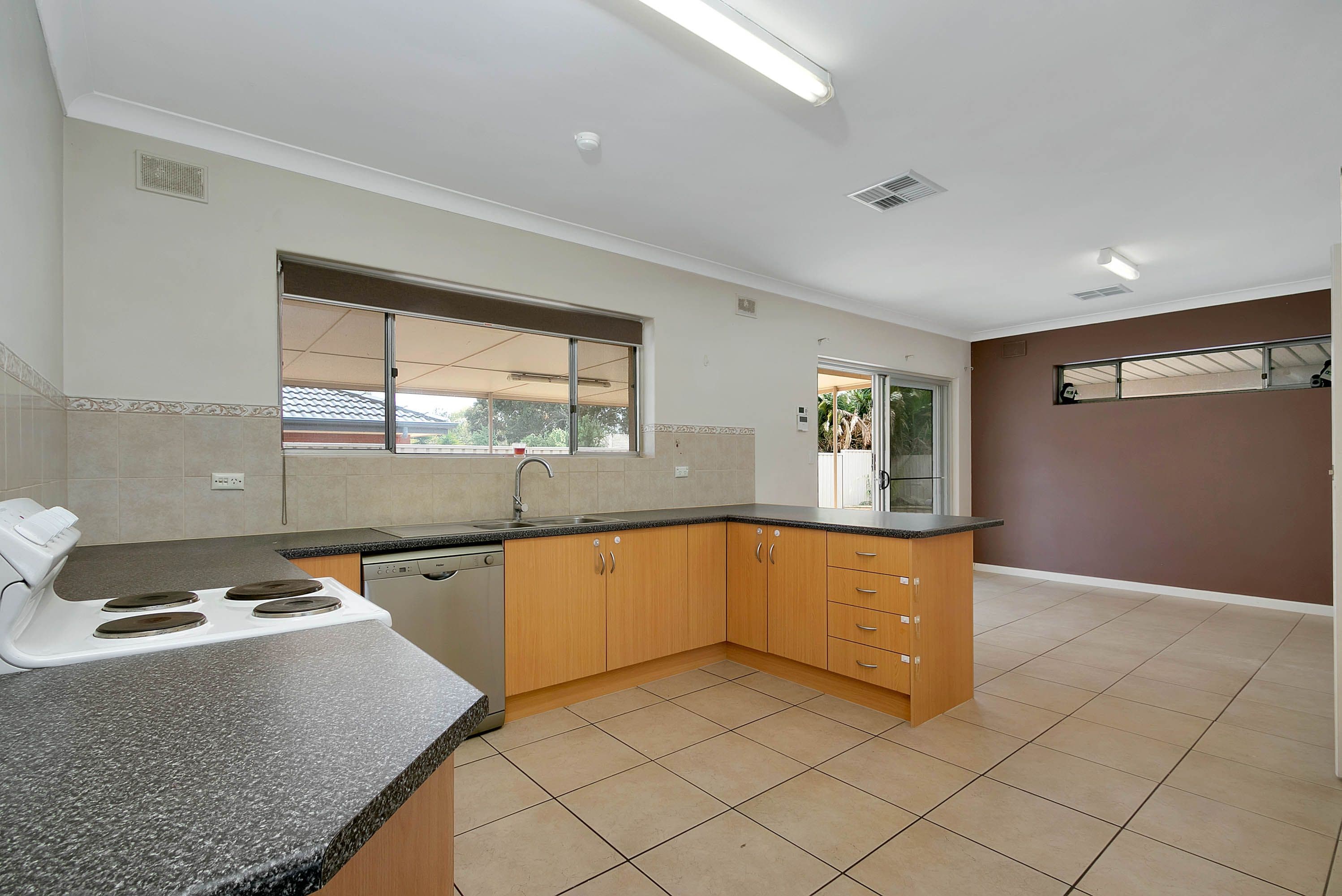 6 McGonigal Drive, Willaston SA 5118, Willaston - Thumbnail 4