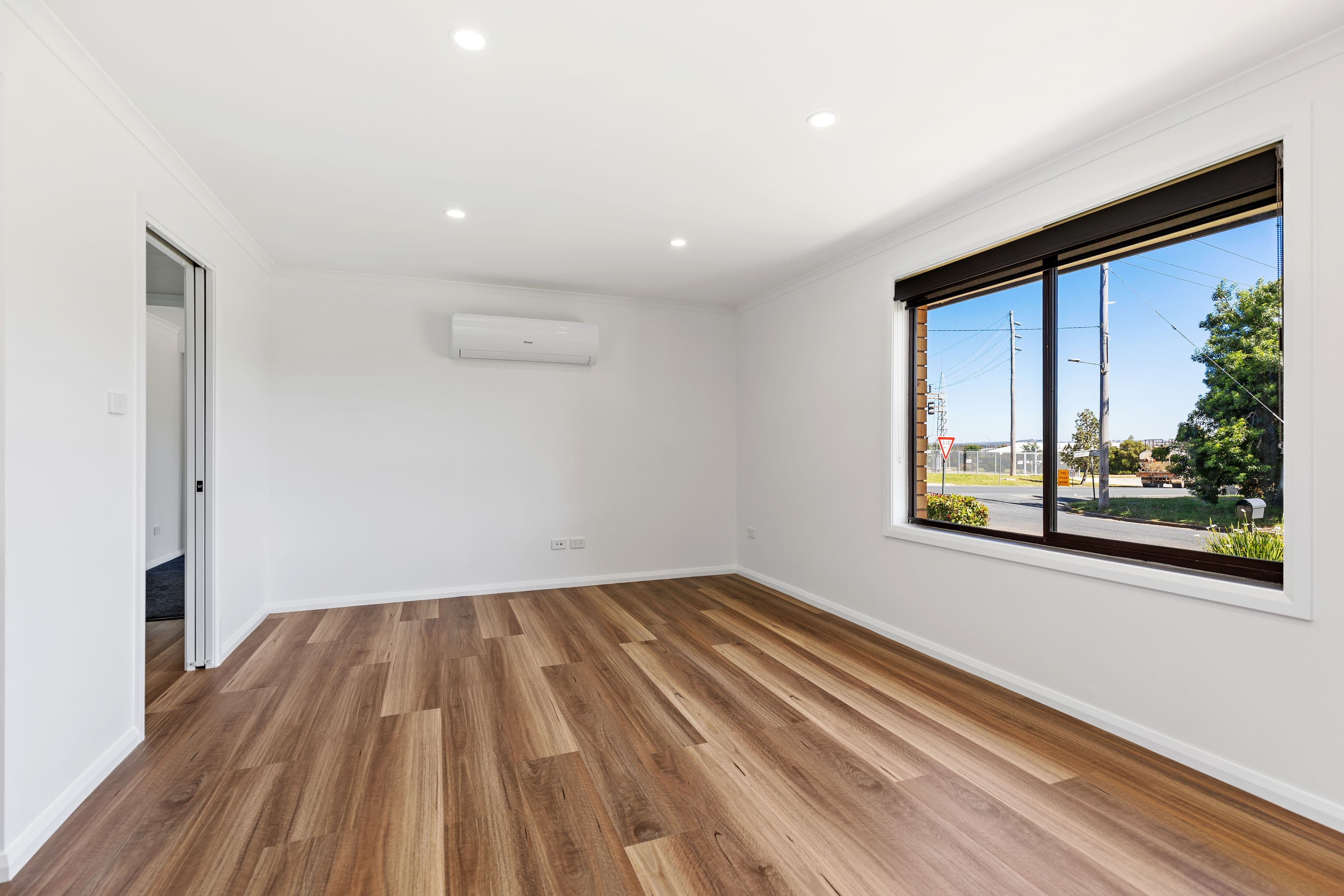 60 Elizabeth Avenue, FOREST HILL NSW 2651, Forest Hill - Thumbnail 5