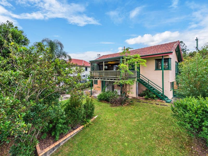 8 Wilgarning Street, Stafford Heights QLD 4053, Stafford - Thumbnail 3