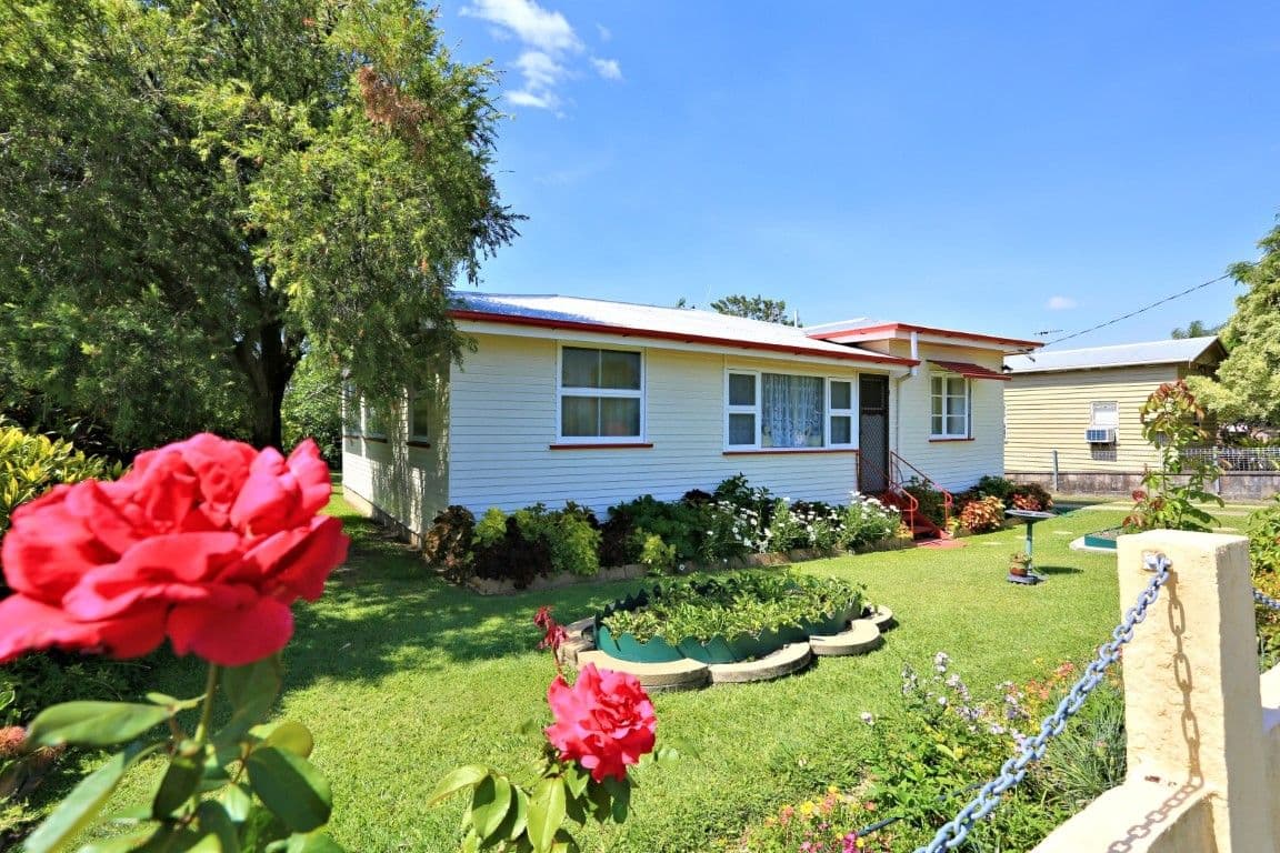 7 High Street, WALKERVALE QLD 4670, Walkervale - Image 1
