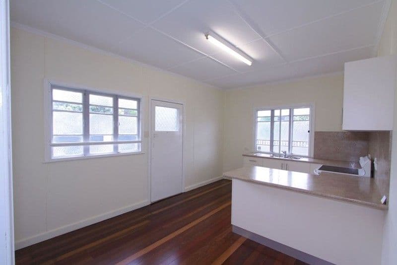 5 Dunkirk Street, SVENSSON HEIGHTS QLD 4670, Svensson Heights - Thumbnail 5